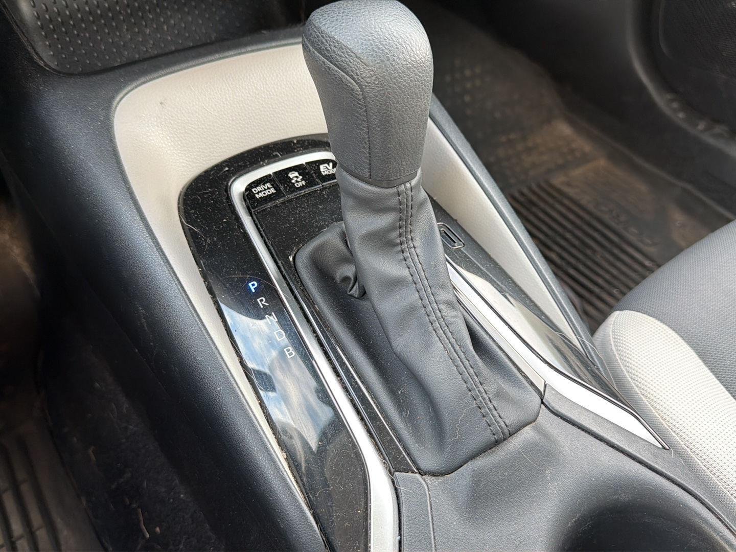 Used 2024 Classic Silver Metallic Toyota Hybrid LE image 13