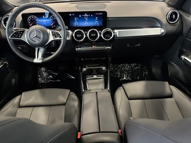 Used 2026 Black Mercedes-Benz GLB 250 image 19