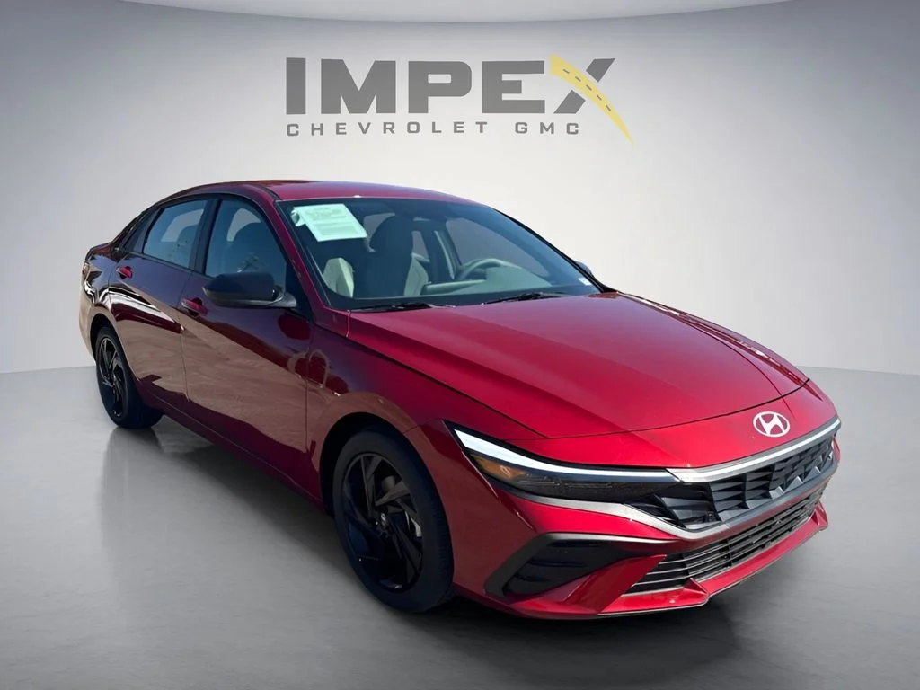 Used 2026 Red Hyundai SEL Sport image 7