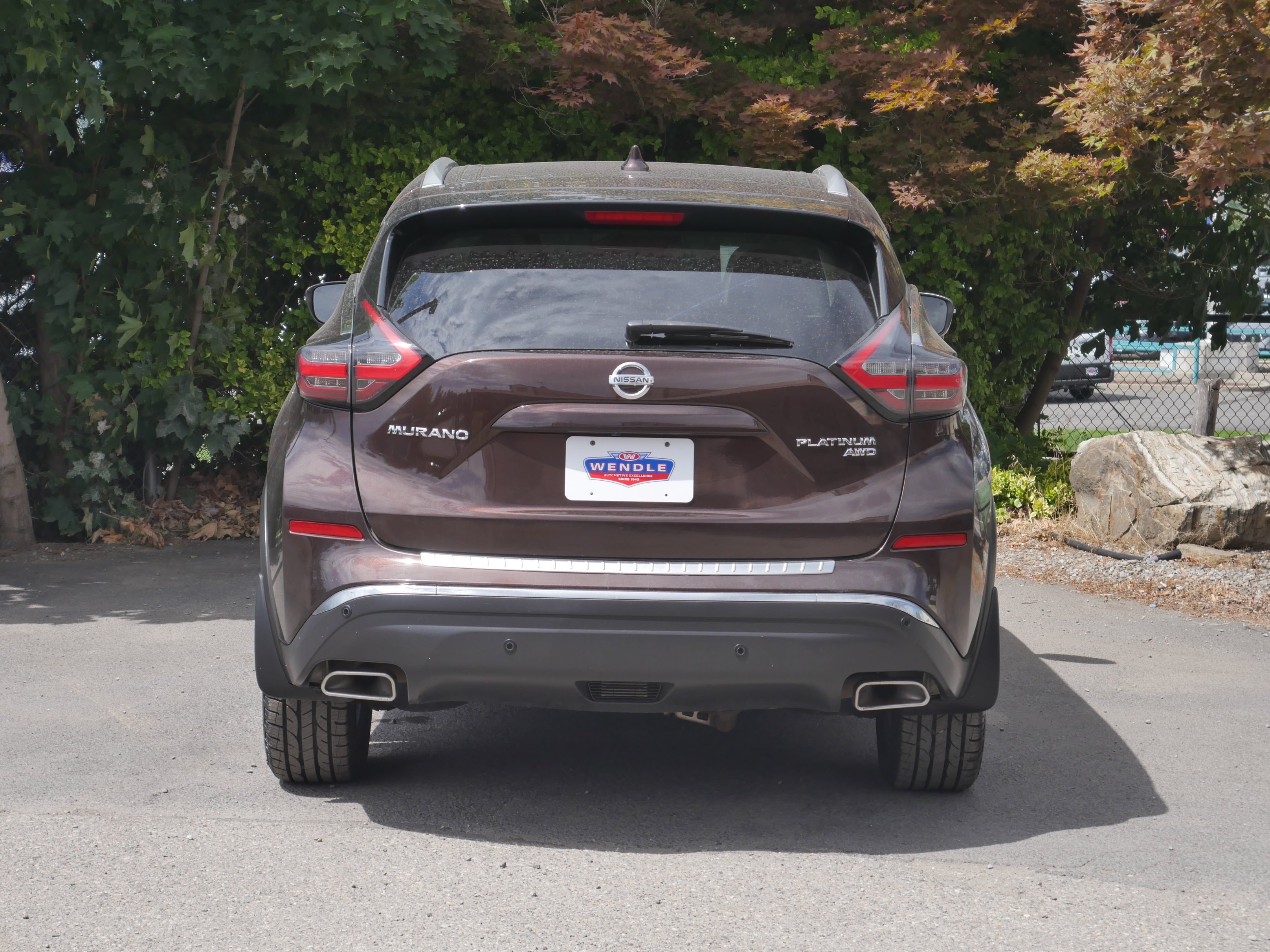 Used 2019 Mocha Almond Pearl Nissan Platinum image 18