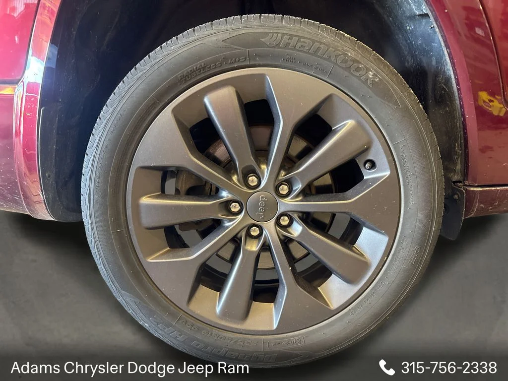 Used 2019 Red Jeep Limited image 22