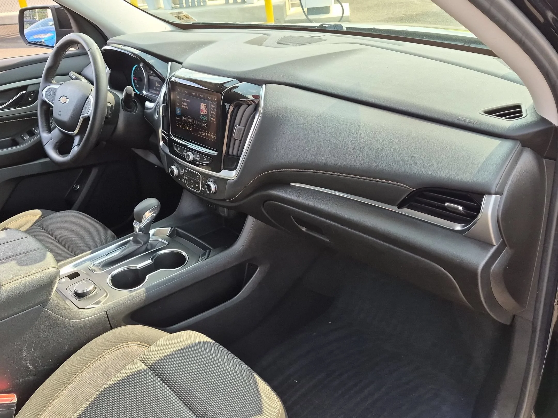 Used 2021 Mosaic Black Metallic Chevrolet LT Cloth image 27