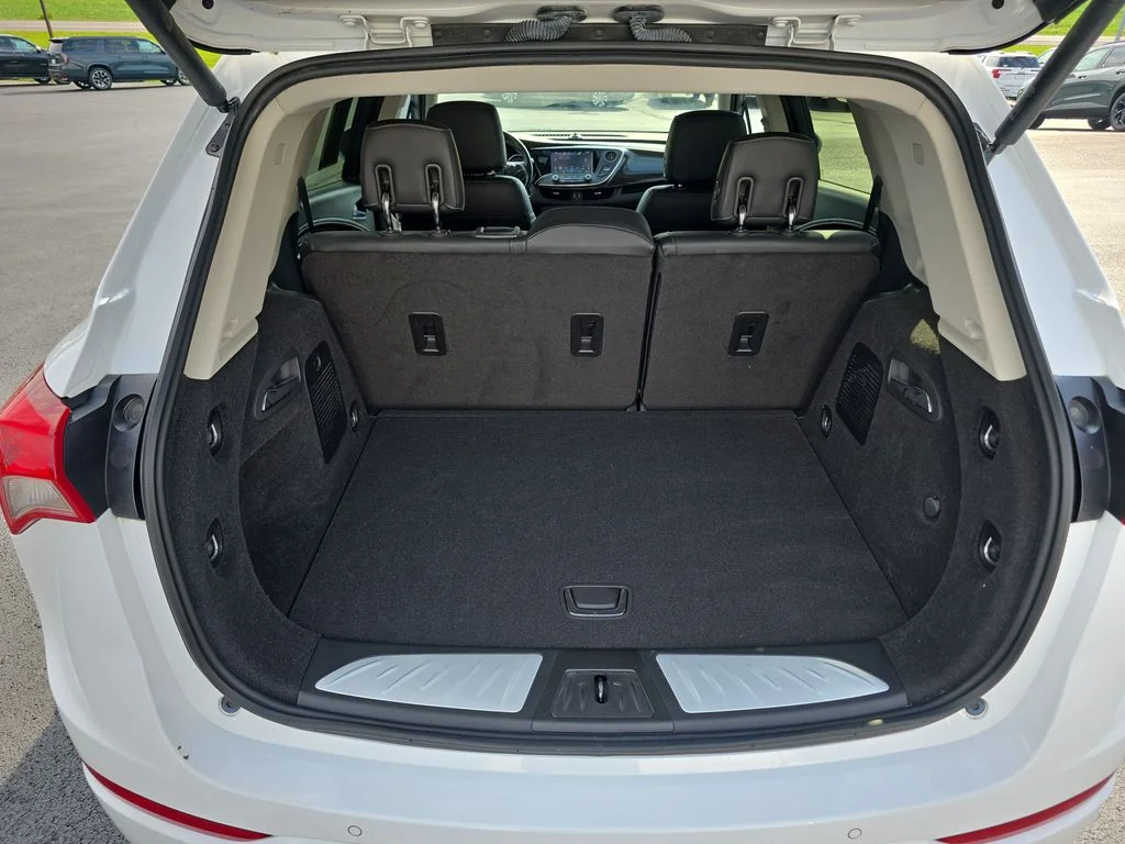 Used 2019 White Buick Essence image 13