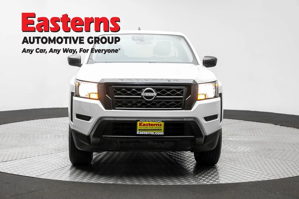 Used 2022 White Nissan S image 2