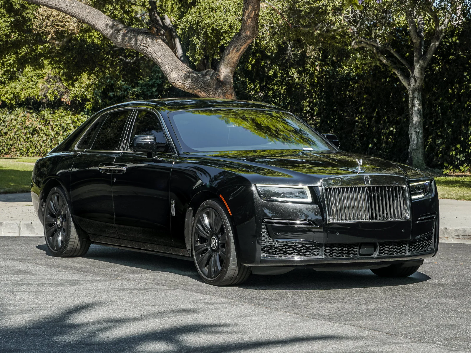 Certified Used 2021 Black Diamond Rolls-Royce  image 9