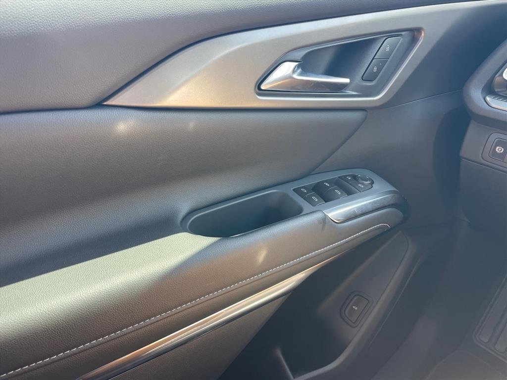 2027 Chevrolet Traverse LT - Photo 20