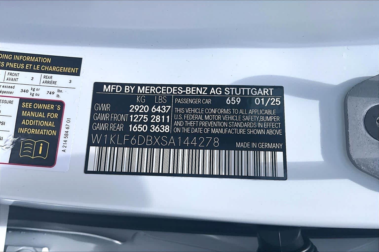 Used 2025 MANUFAKTUR Moonlight White Magno Mercedes-Benz AMG® E 53 E image 32