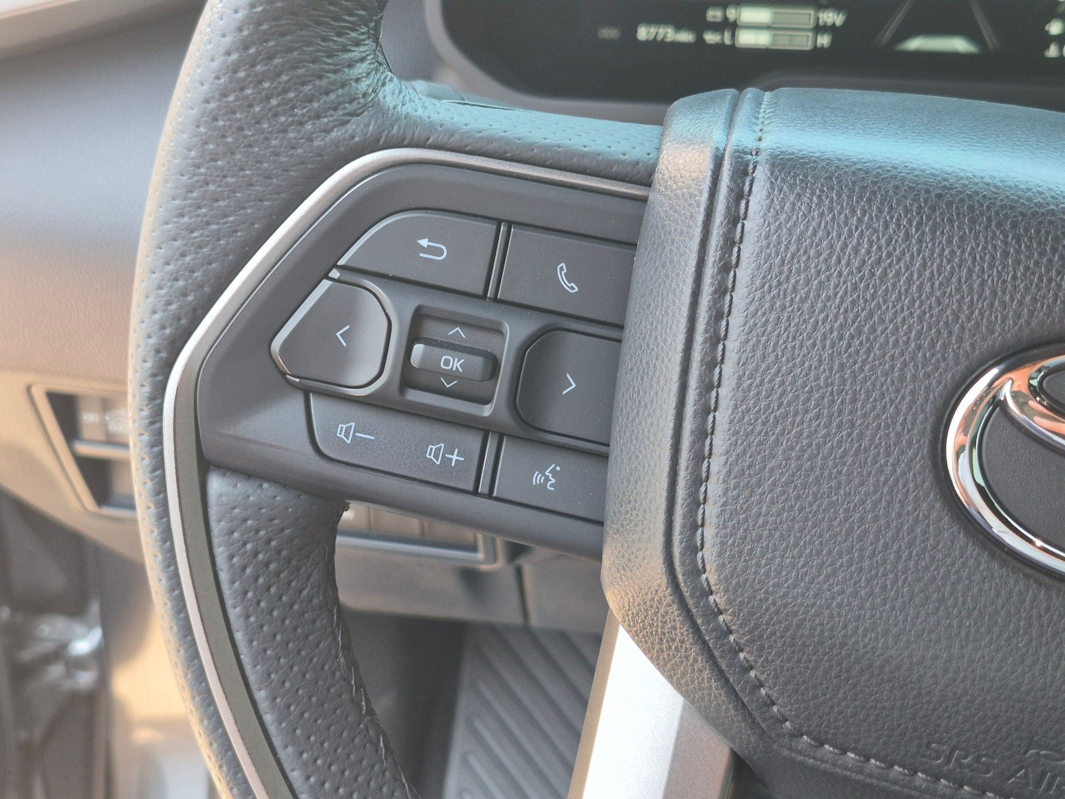 Used 2025 Magnetic Gray Metallic Toyota Limited image 16