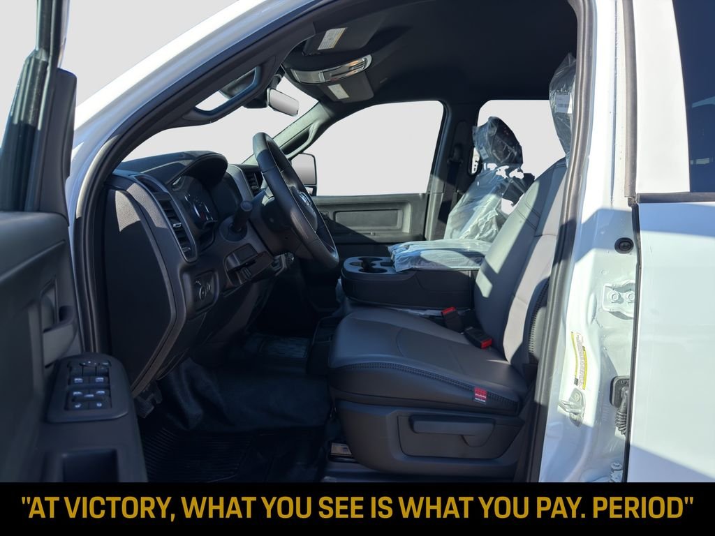 2026 RAM 3500 Chassis Tradesman - Photo 9