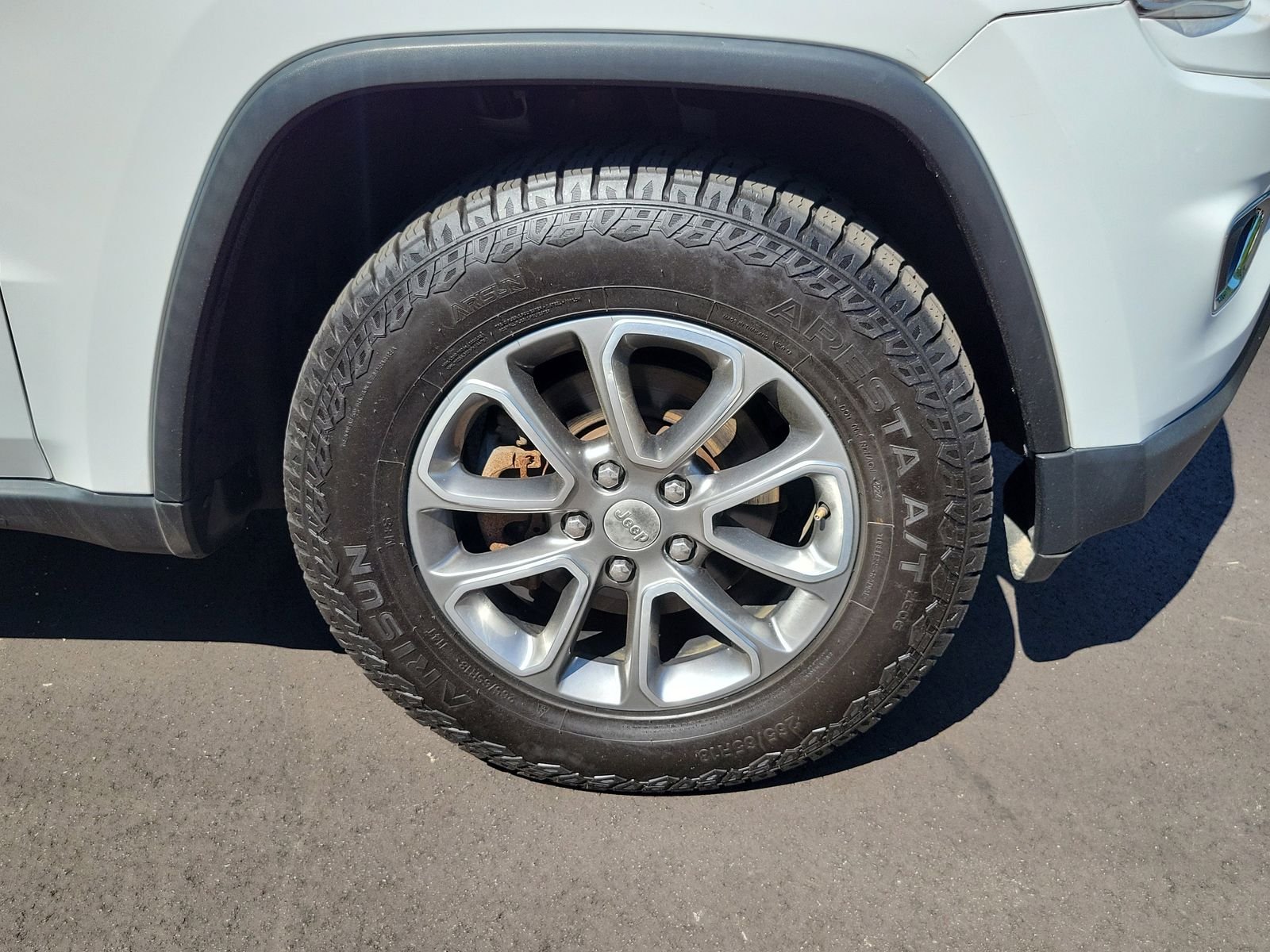Used 2014 White Jeep Limited image 6