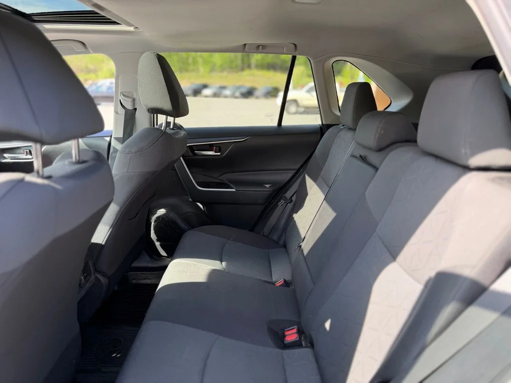 Used 2025 Red Toyota XLE image 5