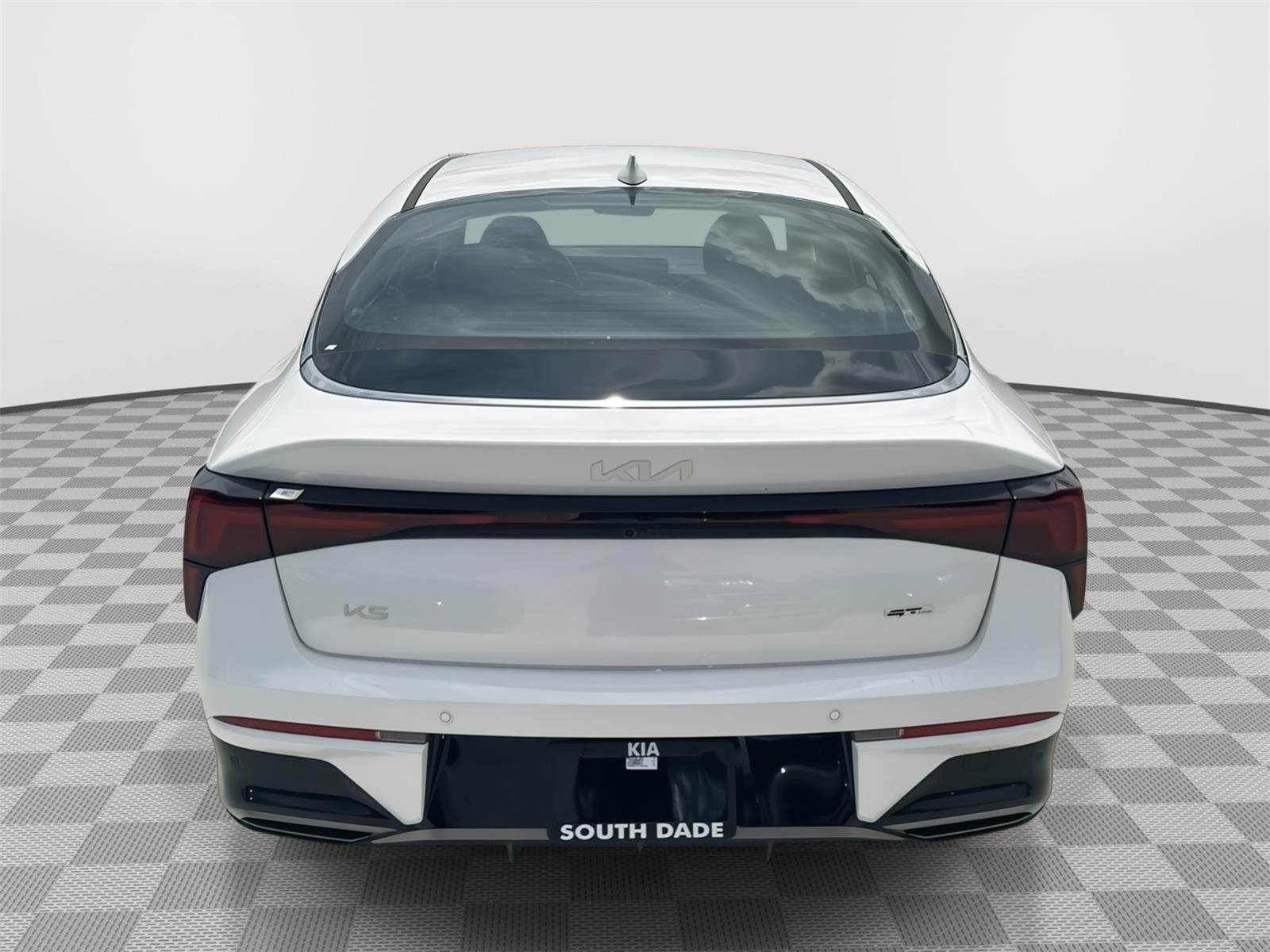 New 2026 Snow White Pearl Kia GT-Line image 5