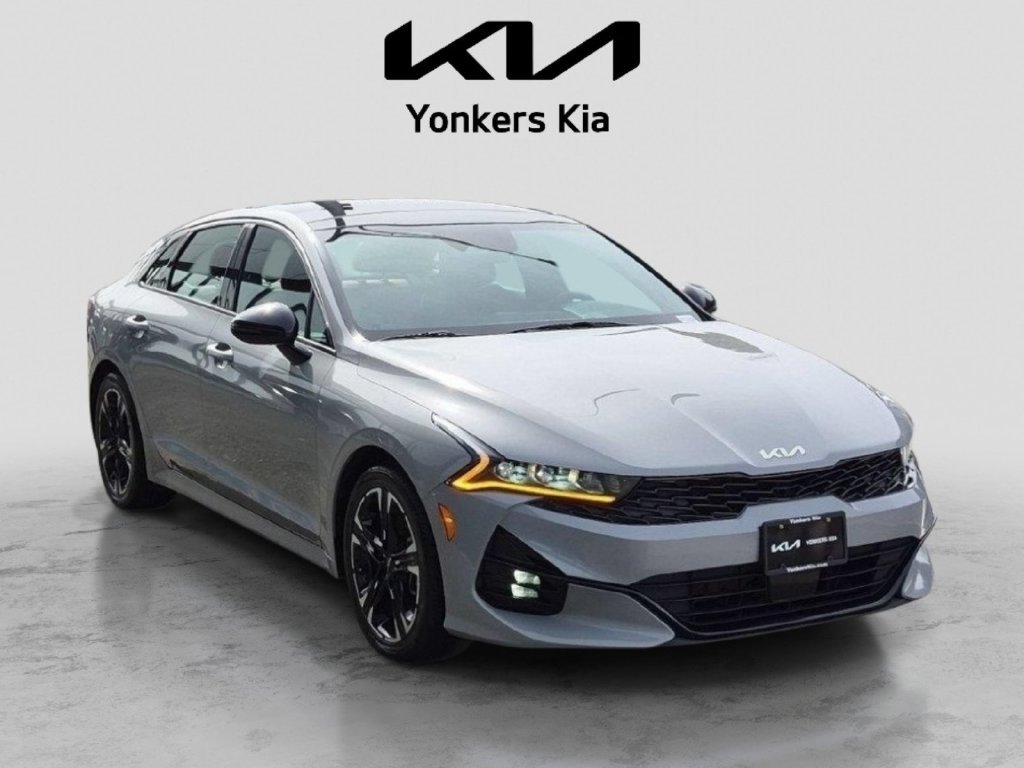 Used 2024 Gray Kia GT-Line image 3