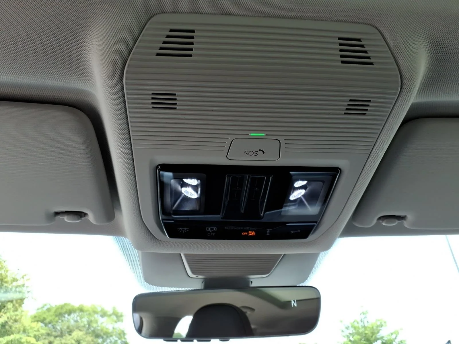 New 2026 Pure White Volkswagen 2.0T SE 4MOTION image 17
