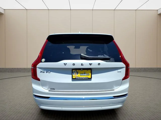 Used 2024 White Volvo T8 Plus Bright Theme 7 Passenger image 10