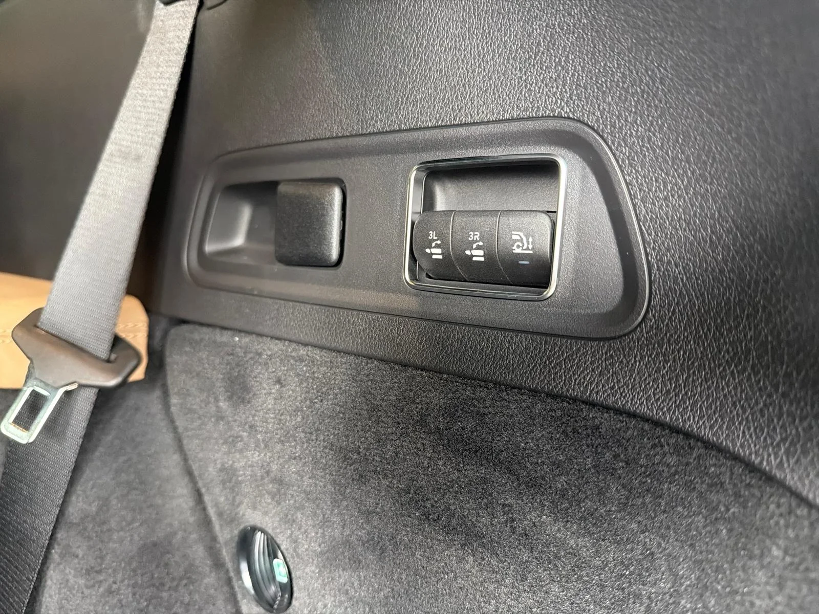 New 2026 Green Mercedes-Benz GLS 450 4MATIC SUV image 9