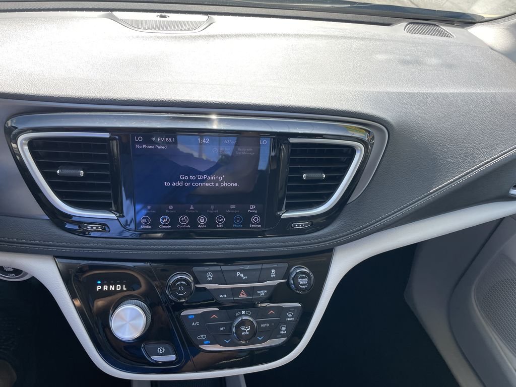 Certified Used 2019 Gray Chrysler Limited image 18