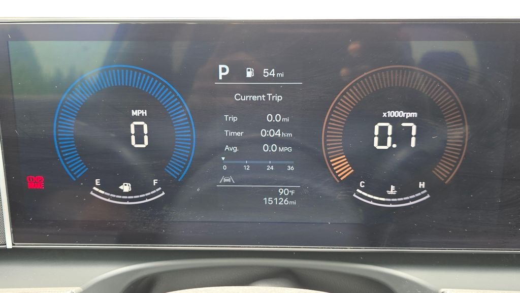 Used 2025 Atlas White Hyundai SEL image 27