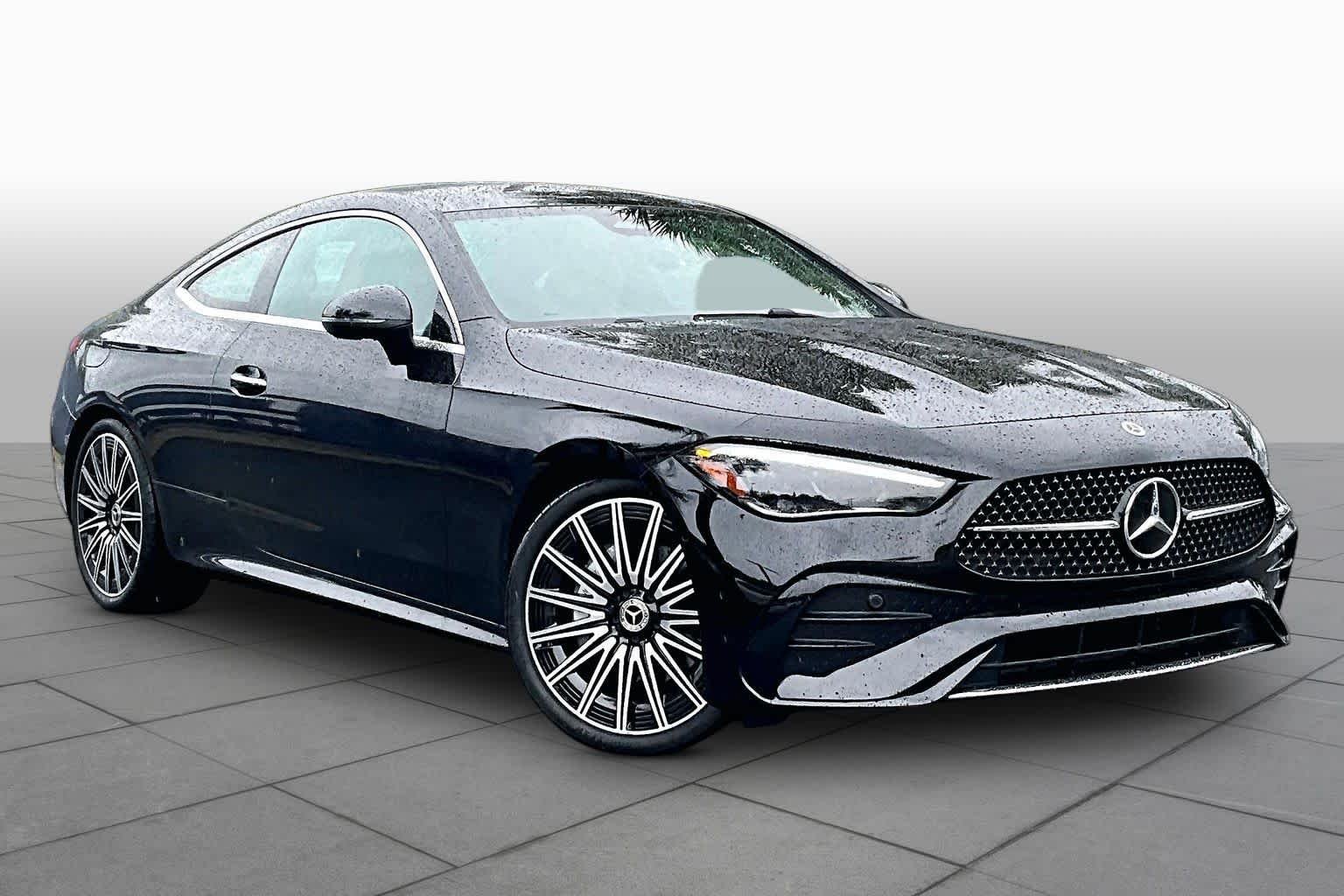 Used 2025 Obsidian Black Metallic Mercedes-Benz CLE 300 image 3