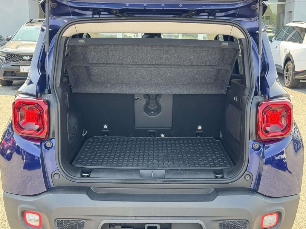 Used 2019 Blue Jeep Limited image 29