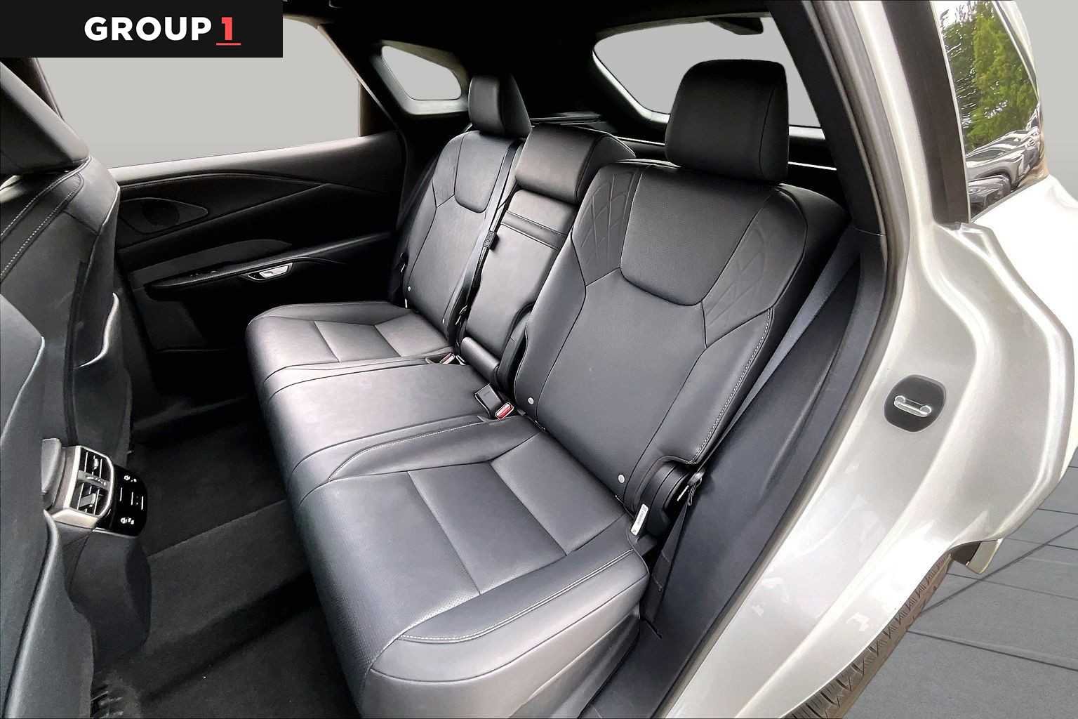 Certified Used 2024 Eminent White Pearl Lexus Premium Plus image 18