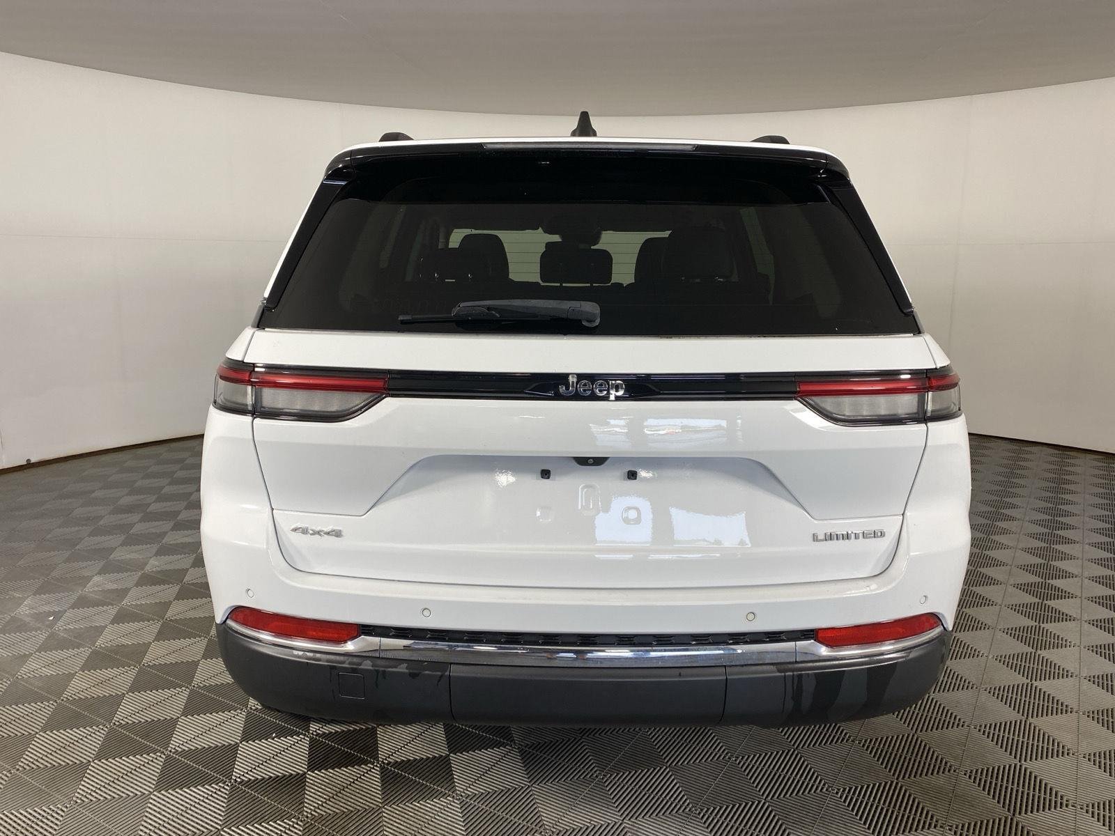 Used 2023 Bright White Clearcoat Jeep Limited image 6