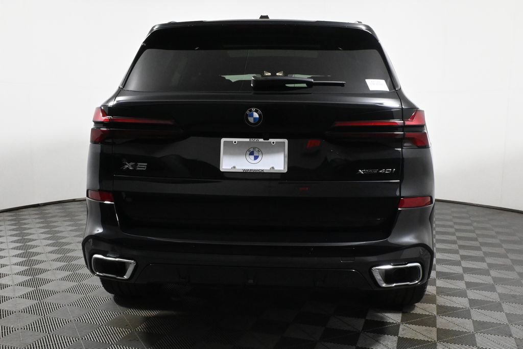 Used 2026 Black BMW xDrive40i image 6