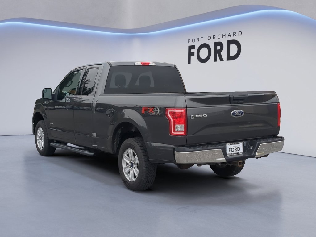 Used 2016 Gray Ford XLT image 5