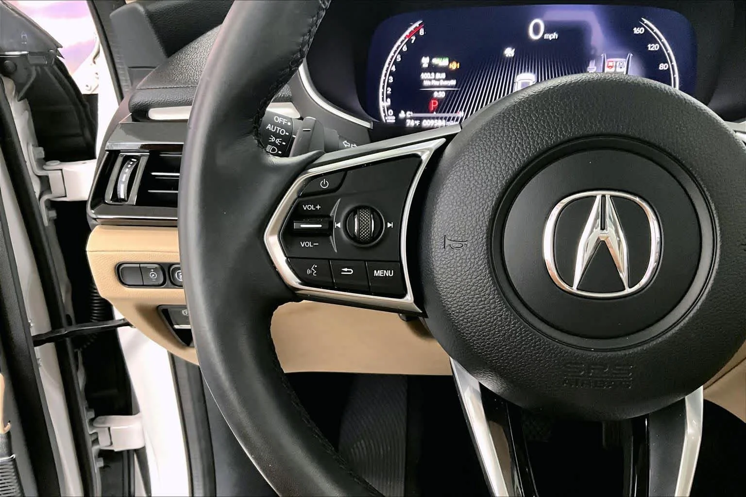 Used 2025 Platinum White Pearl Acura  image 21