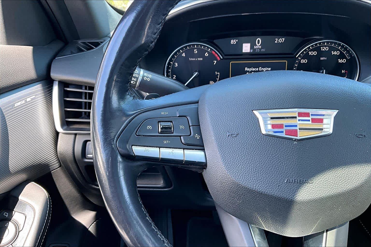 Used 2022 Crystal White Tricoat Cadillac Luxury image 20