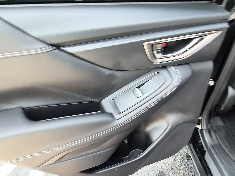 Used 2022 Crystal Black Silica Subaru Touring image 29