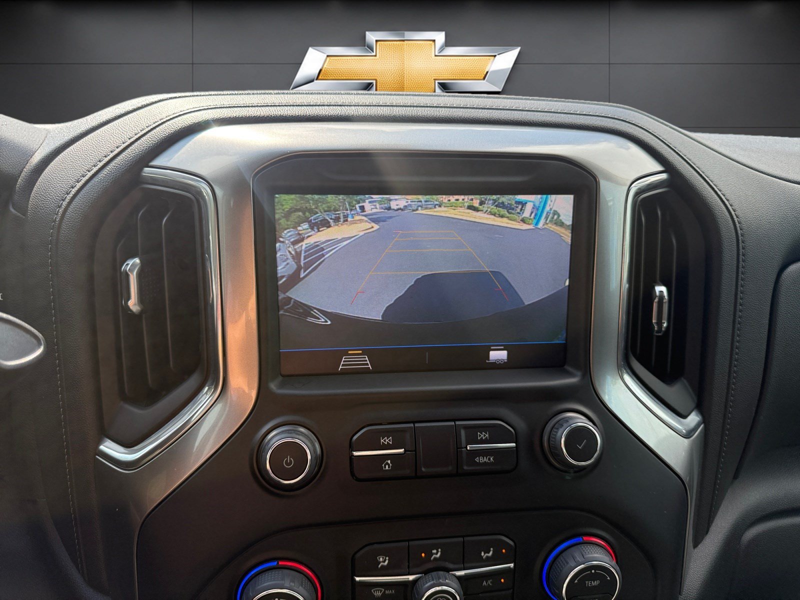 Used 2022 MOSAIC BLACK METALLIC Chevrolet LT image 29
