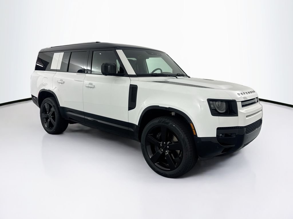 New 2026 Fuji White Land Rover X-Dynamic SE image 3