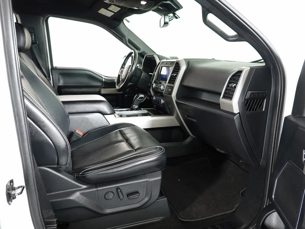 Used 2019 White Ford Lariat image 15
