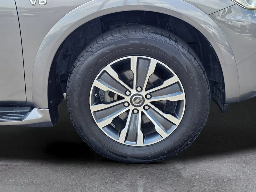 Used 2018 Gun Metallic Nissan SL image 6