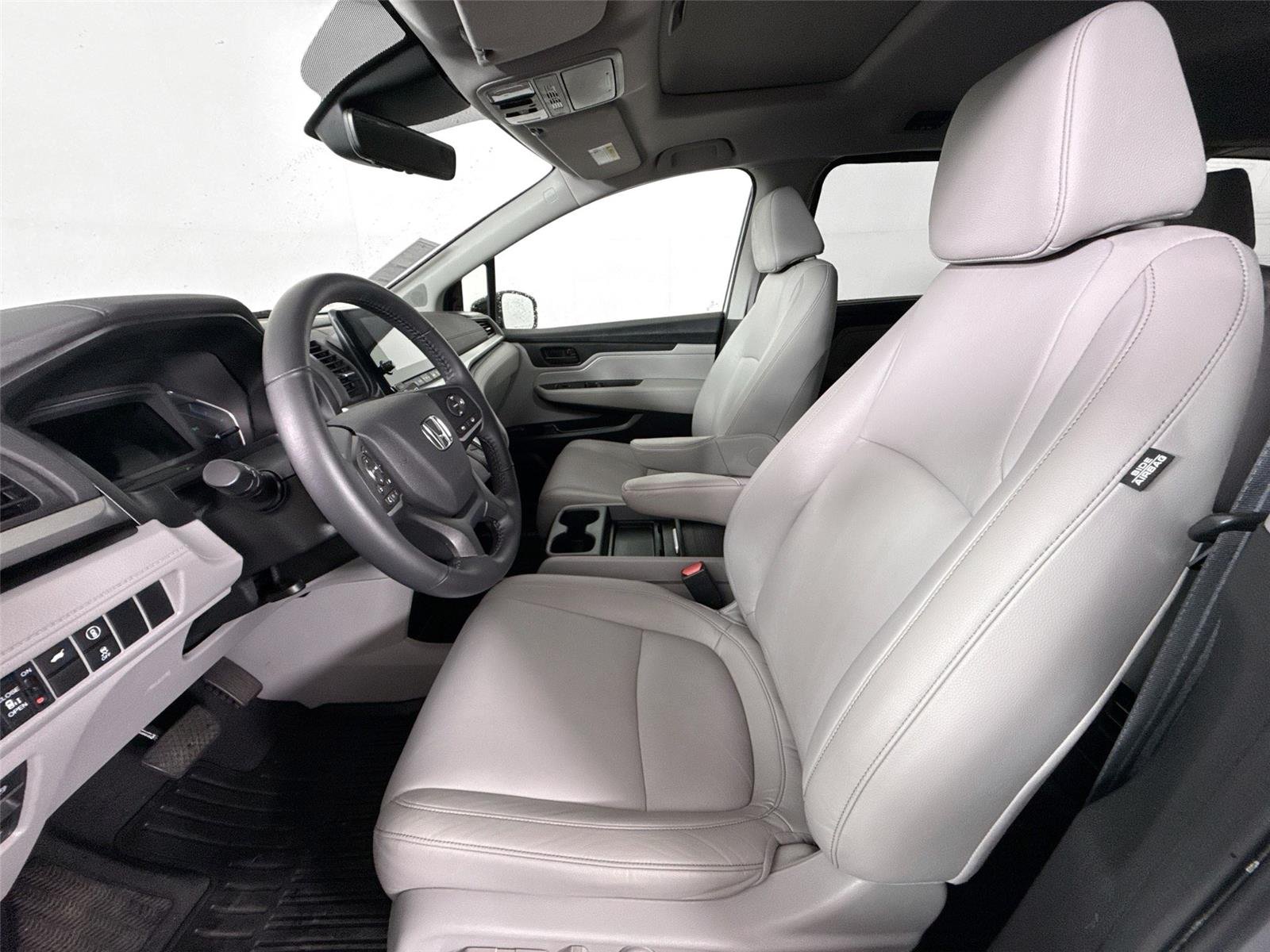 Used 2023 Lunar Silver Metallic Honda EX-L image 3