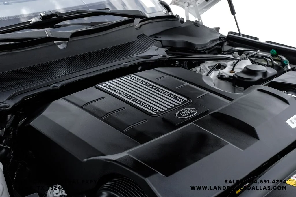 Used 2019 Fuji White Land Rover 5.0L V8 Supercharged image 63