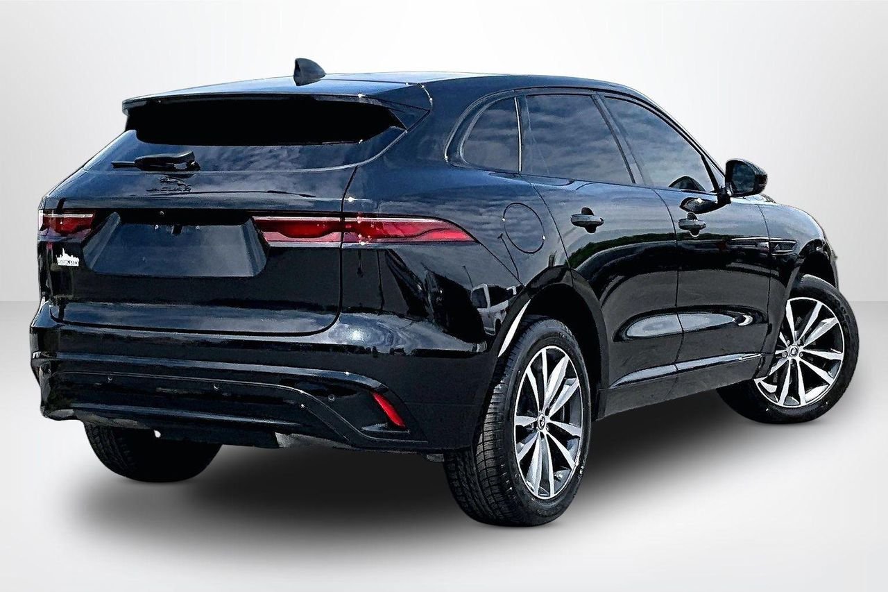 2024 Jaguar F-PACE R-Dynamic S - Photo 6