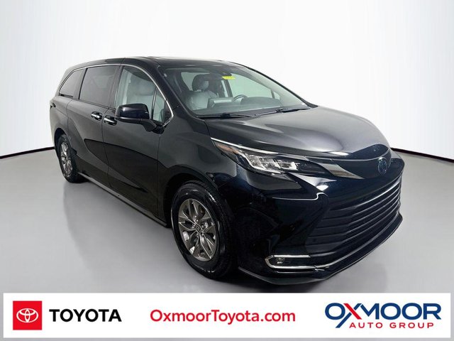 2023 Toyota Sienna XLE