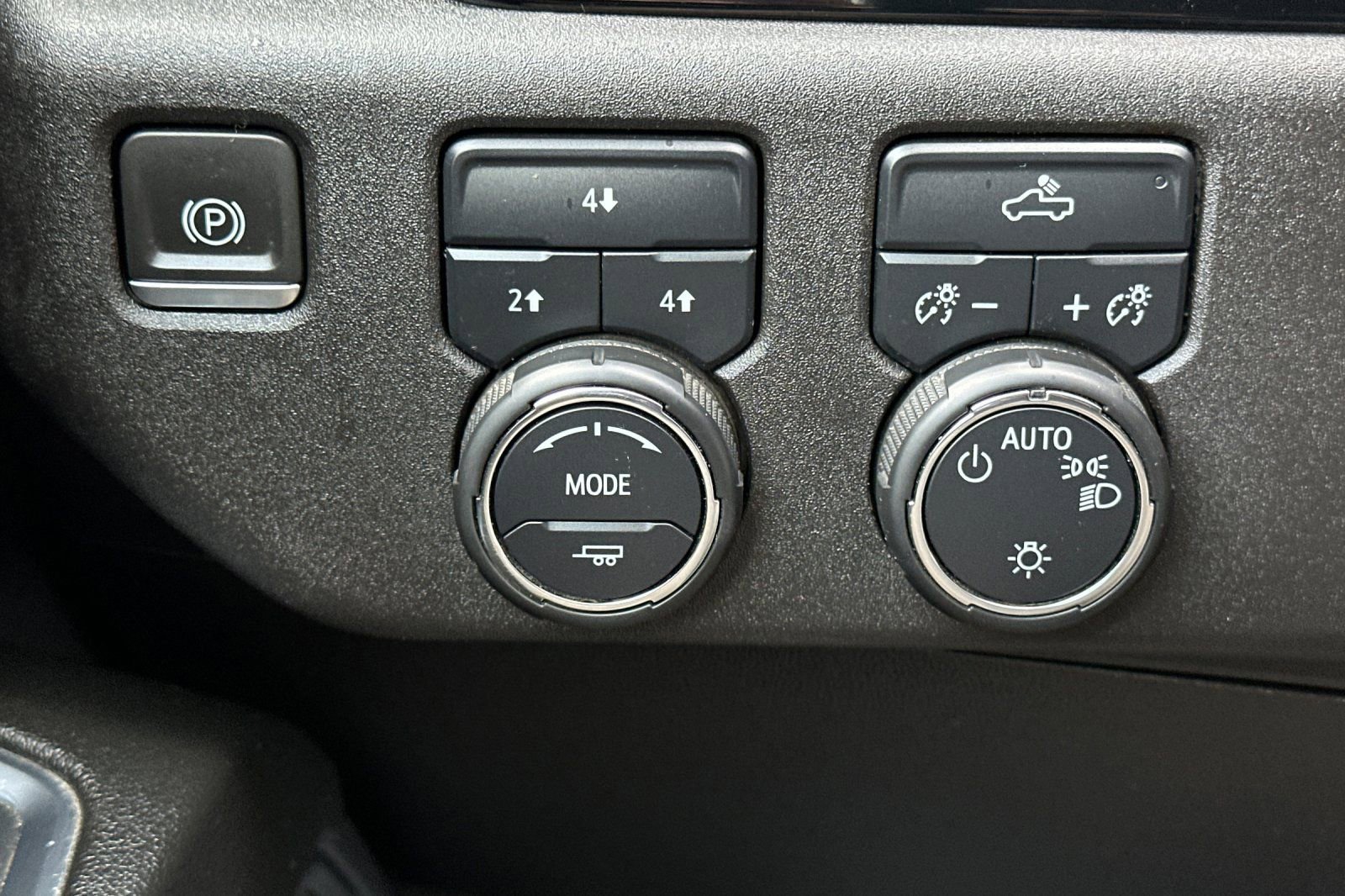 2024 Chevrolet Silverado 3500HD LT - Photo 35