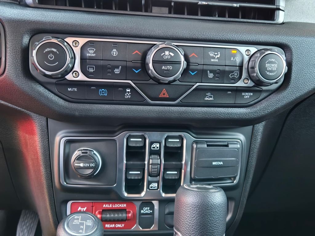 2025 Jeep Wrangler 4xe Willys 4XE - Photo 12