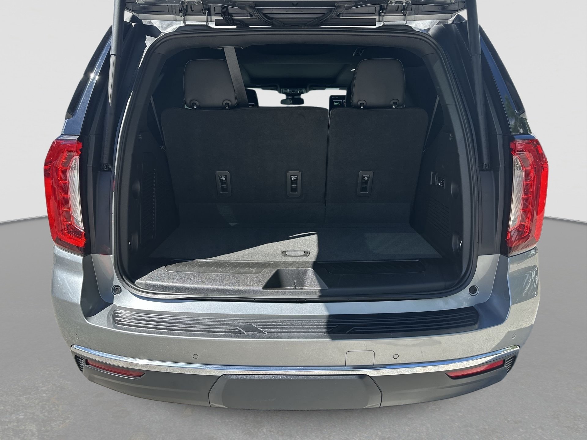 2023 GMC Yukon SLT - Photo 26
