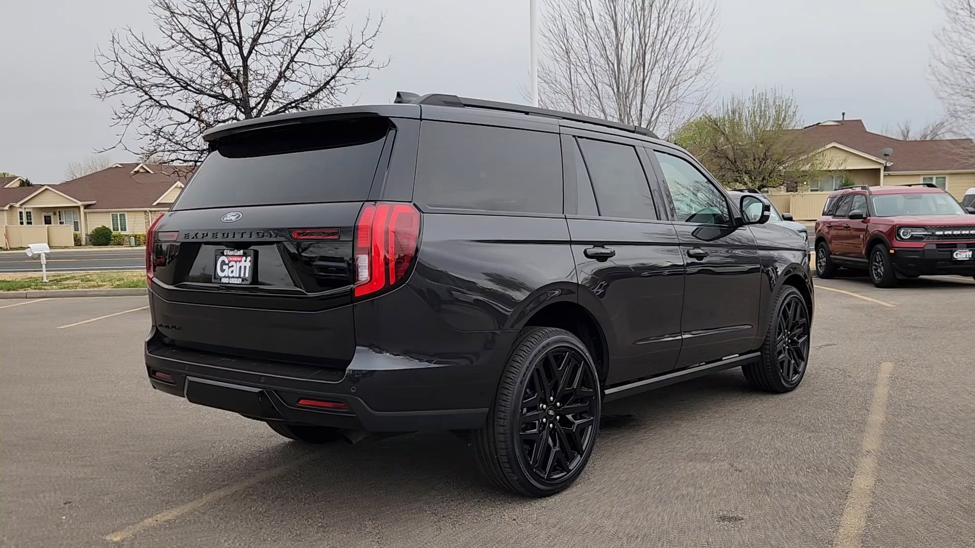 New 2026 Dark Matter Gray Metallic Ford Platinum image 14