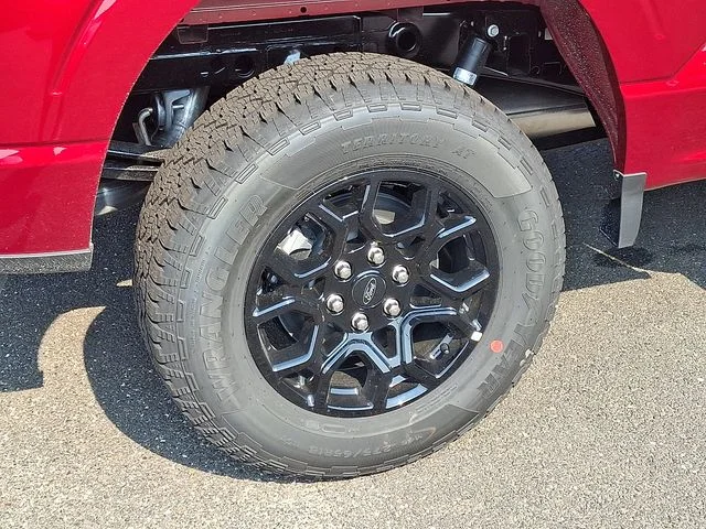 New 2026 Ruby Red Metallic Tinted Clearcoat Ford XLT image 5