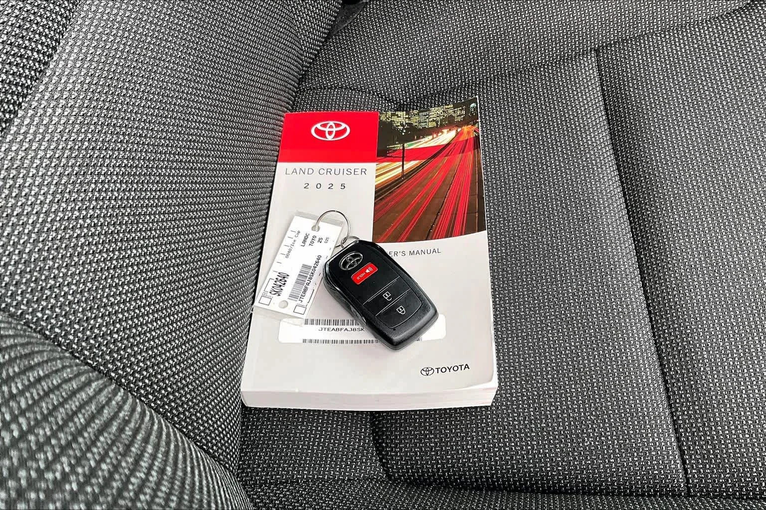 Used 2025 Ice Cap Toyota 1958 image 15