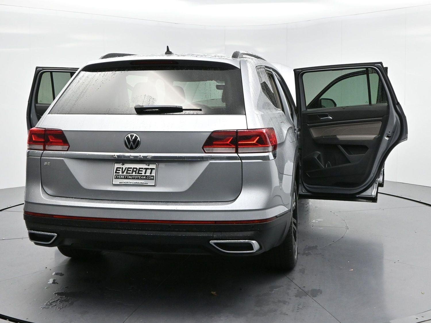 Used 2022 Pyrite Silver Metallic Volkswagen 2.0T SE w/Technology image 42