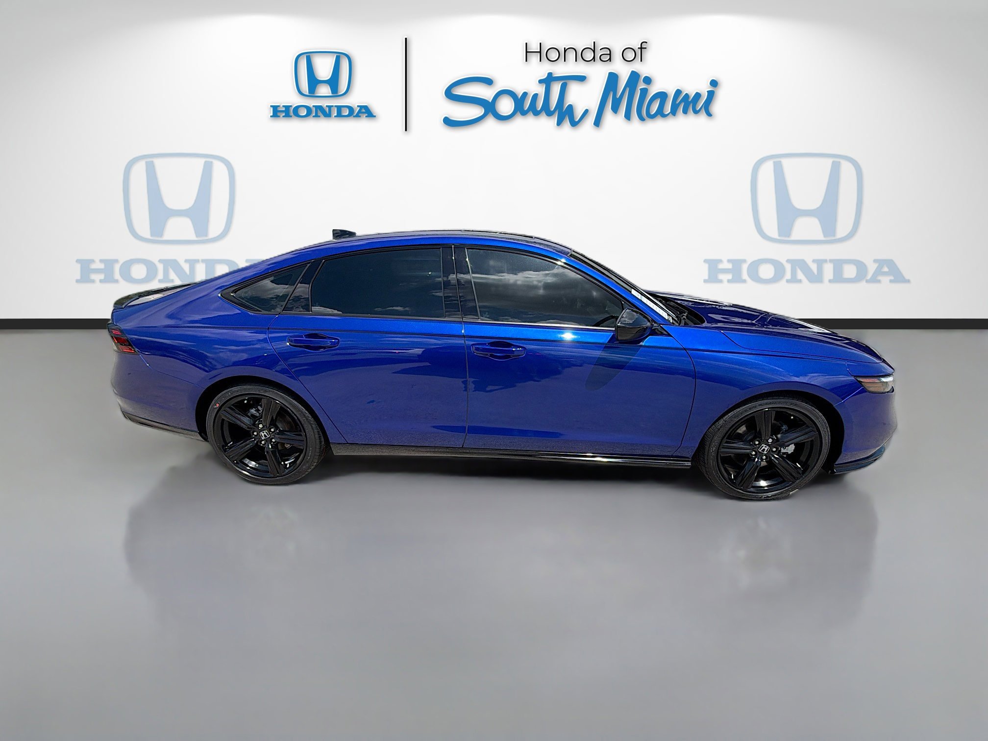 Used 2024 Canyon River Blue Metallic Honda Sport-L image 8