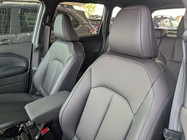 New 2026 CRYSTAL WHITE PEARL Subaru Limited Hybrid image 7