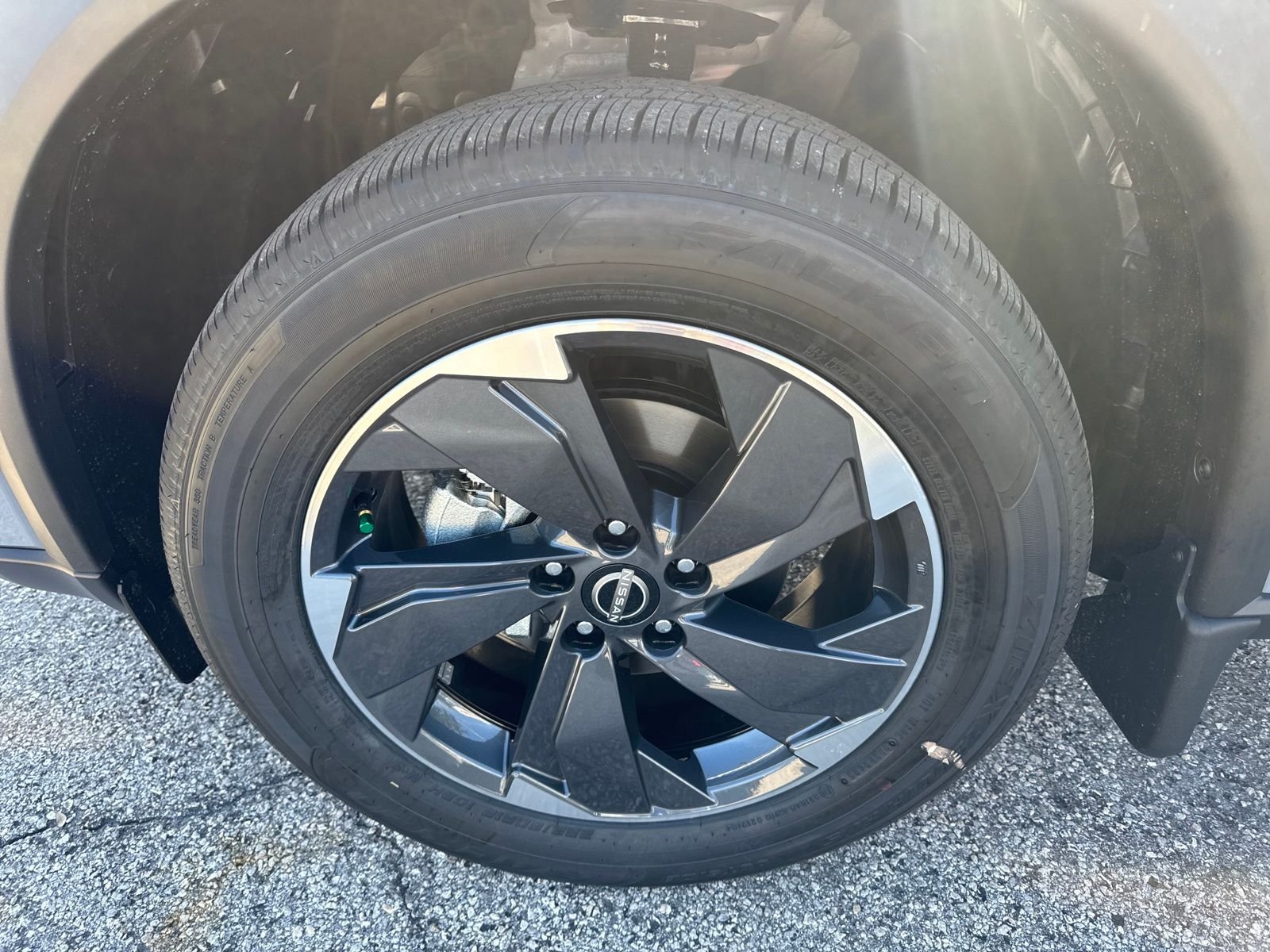 New 2026 Nissan Rogue SV 4D Sport Utility