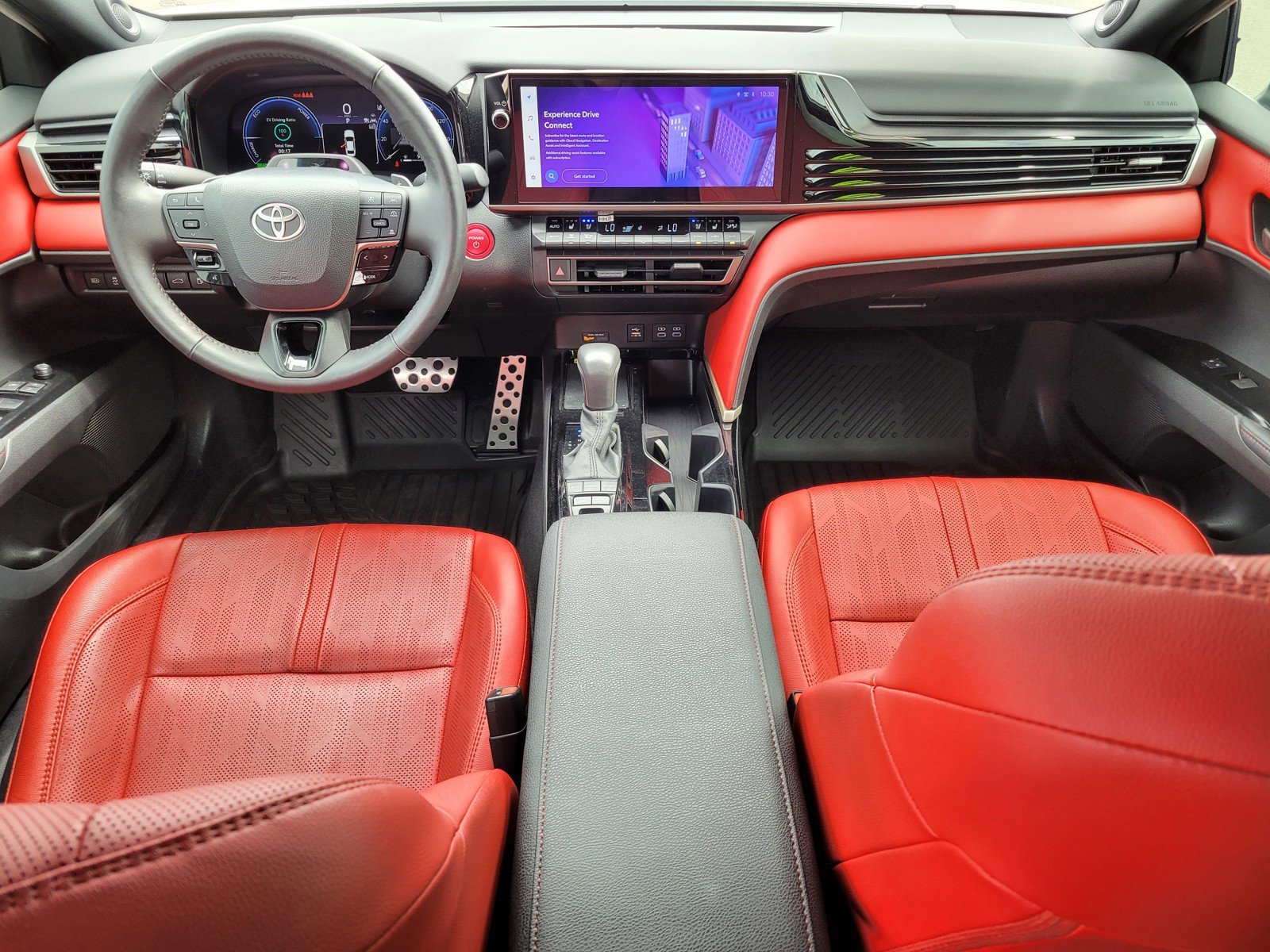 Used 2025  Toyota  image 14